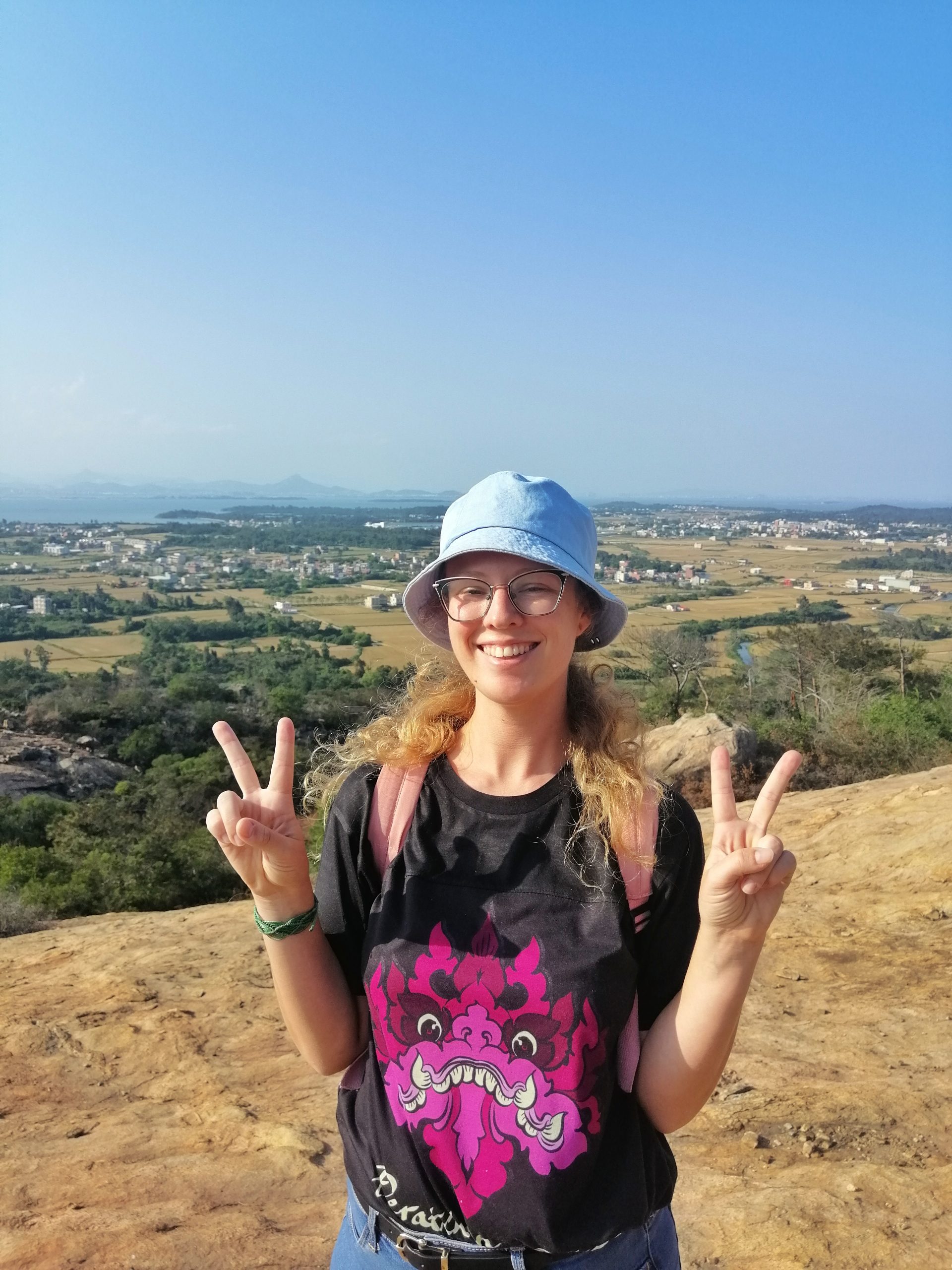 solo female traveler and expat in Taiwan, kayla marie