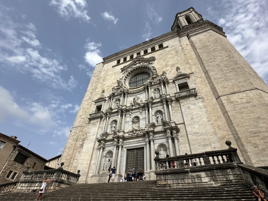 the front exterior of the Girona Cathedral to view on a one day Girona itinerary 