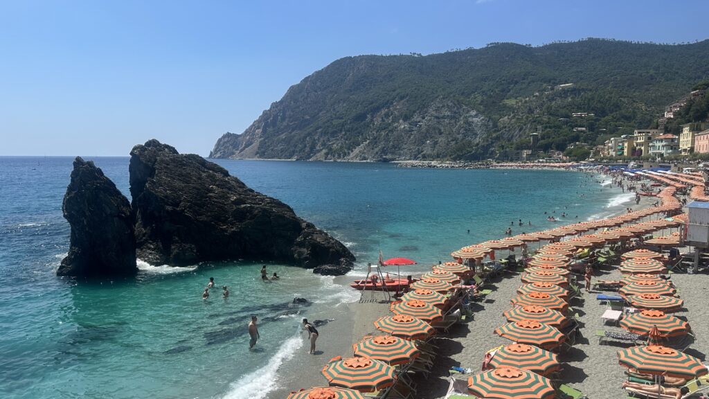 Monterosso Beach in Cinque Terre in summertime must do for a 2 day cinque terre itinerary