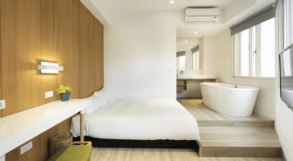 meader best budget hotel in taipei taiwan room with bathtub