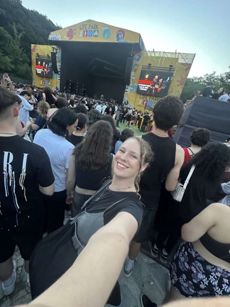 selfie at life park in istanbul before baby metal concert in general admission section