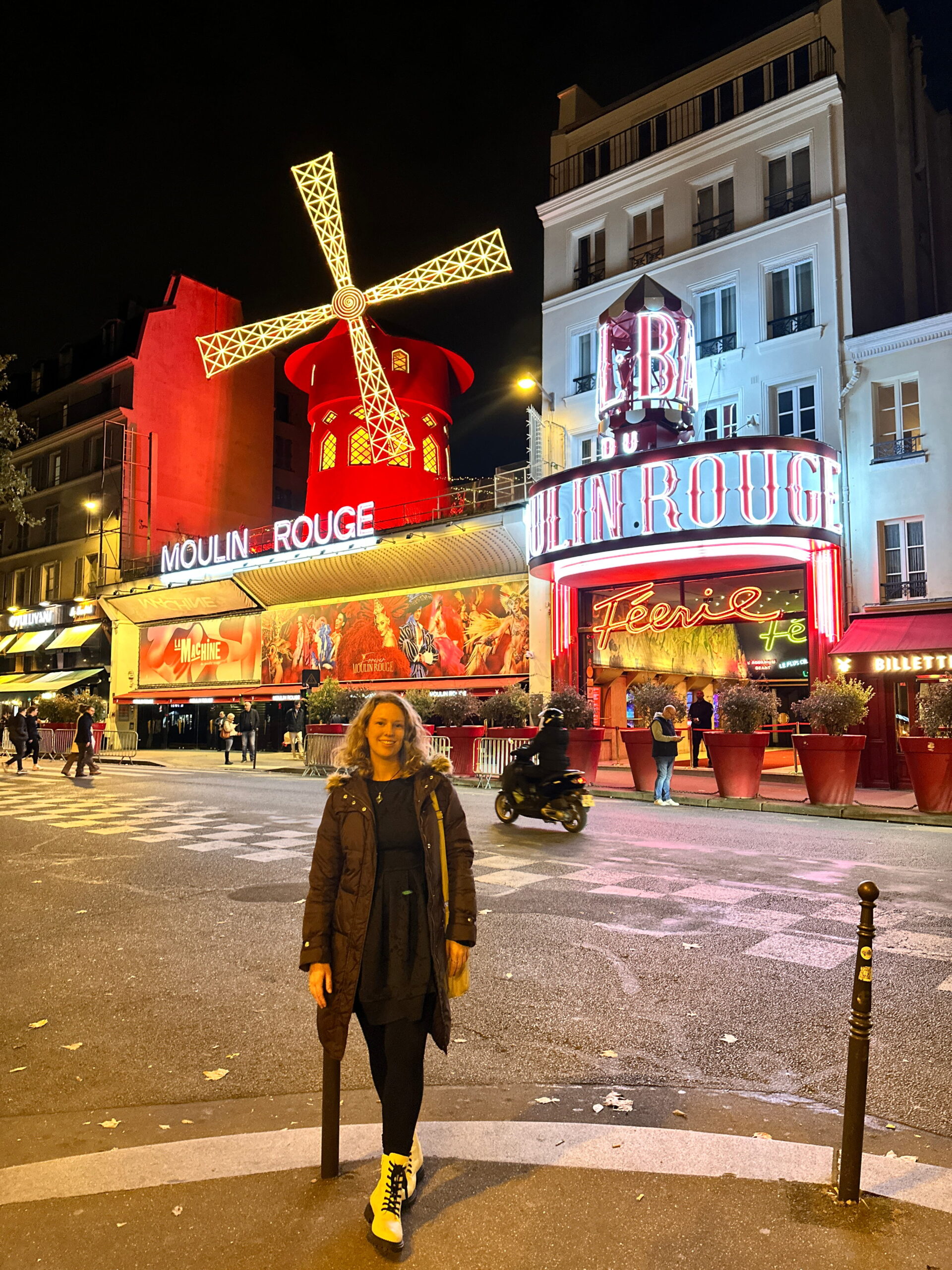 outside the moulin rouge in november in paris ticket booked on klook