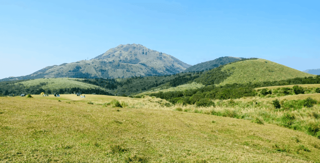 yangmingshan image from taipei day trip