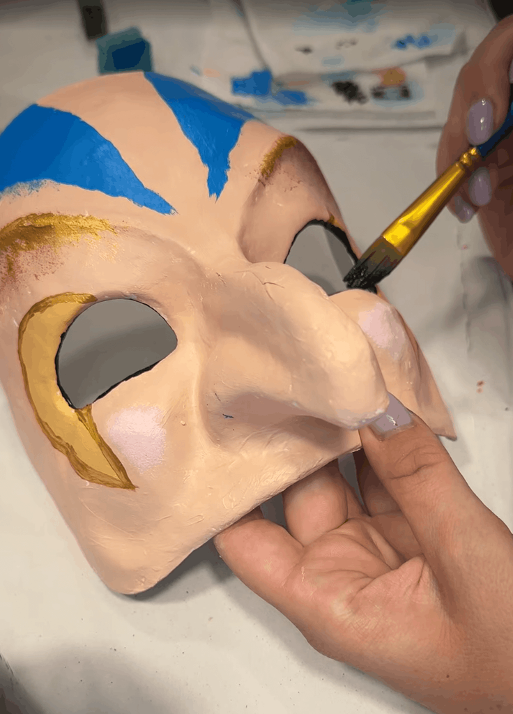 Painting a Venetian mask in Venice for fun activity