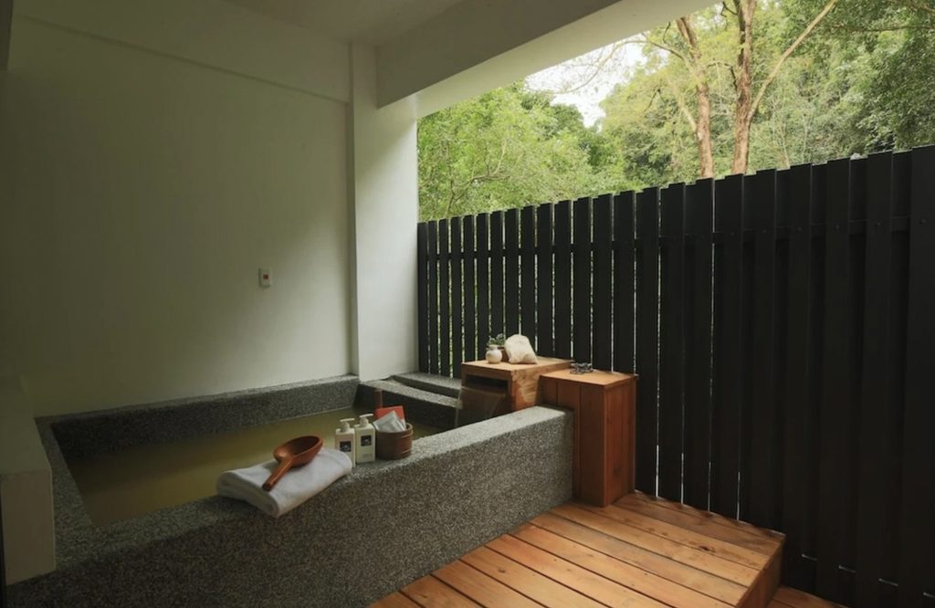 Ruisui Sunshine Hot Spring B&B partial outdoor hot spring tub near Hualien