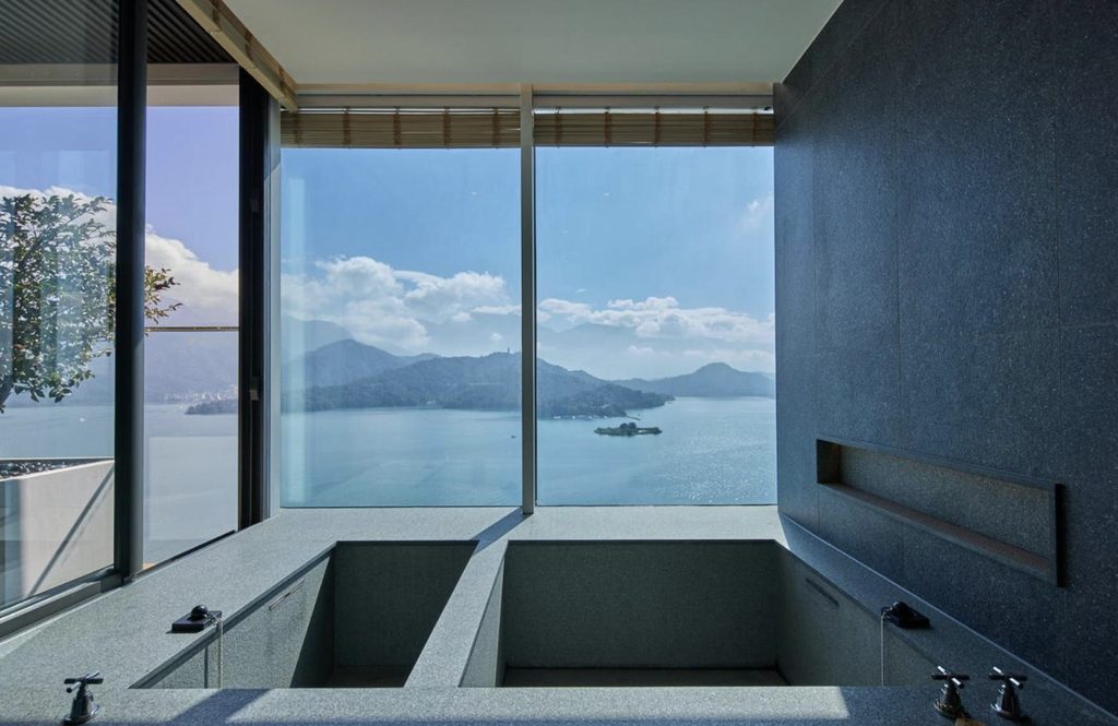 Grand Hilai hot spring soaking tub overlooking Sun Moon Lake