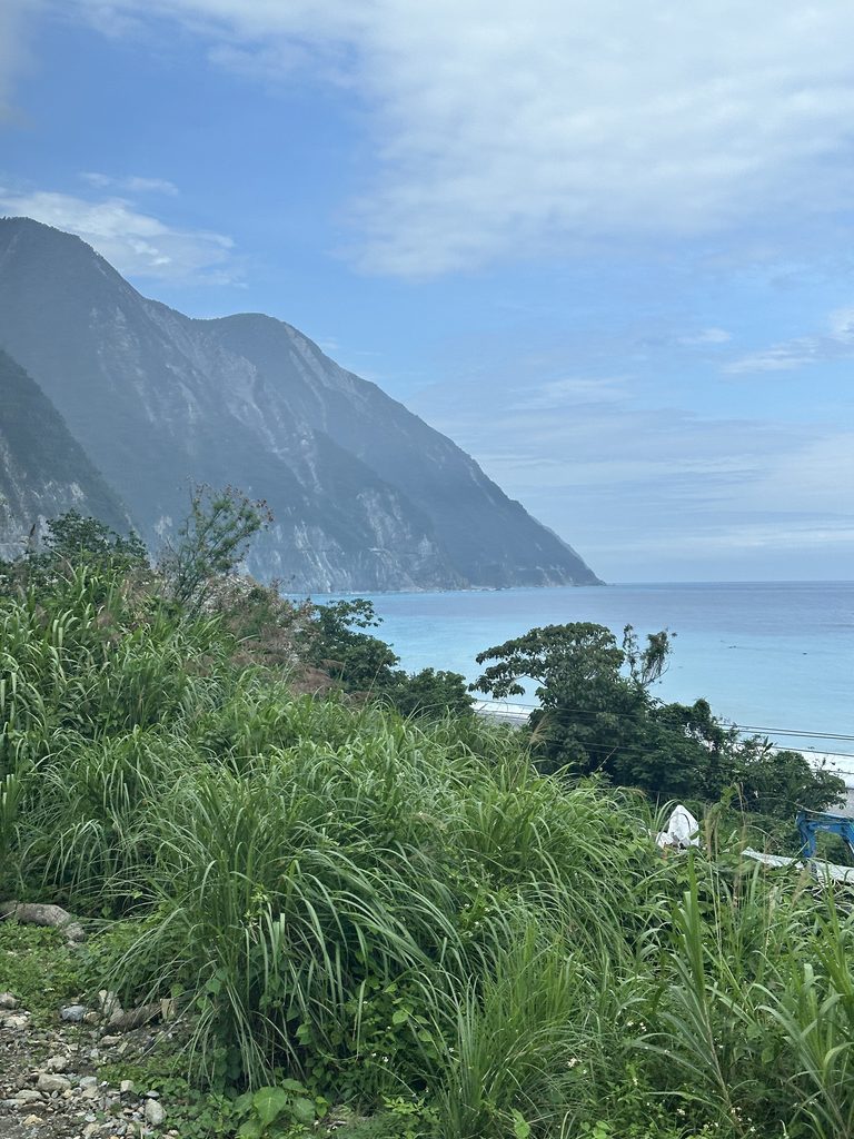 one of the best scenic taiwan train routes on the east coast with view of the qingshui cliffs