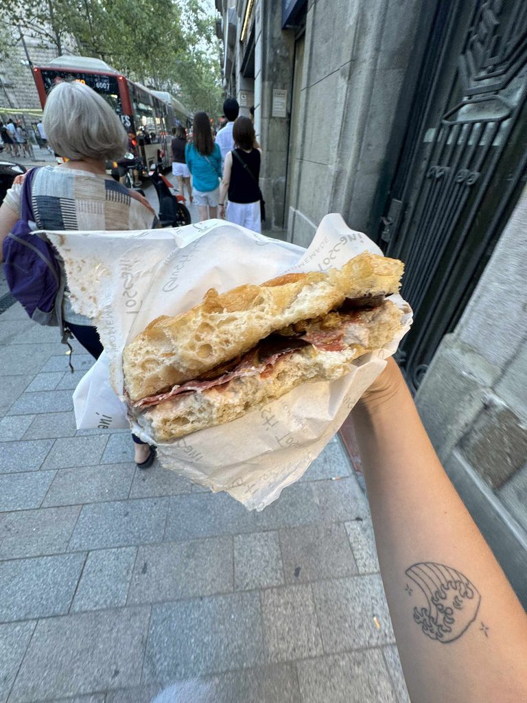 sandwich from gusti toscani in gothic quarer in barcelona